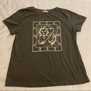 ROMWE GREY SUN AND MOON T-SHIRT